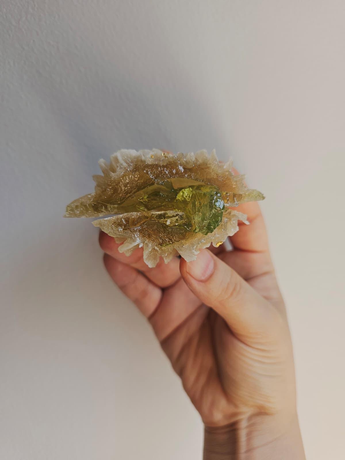 Shine Muscat Filled Peony
